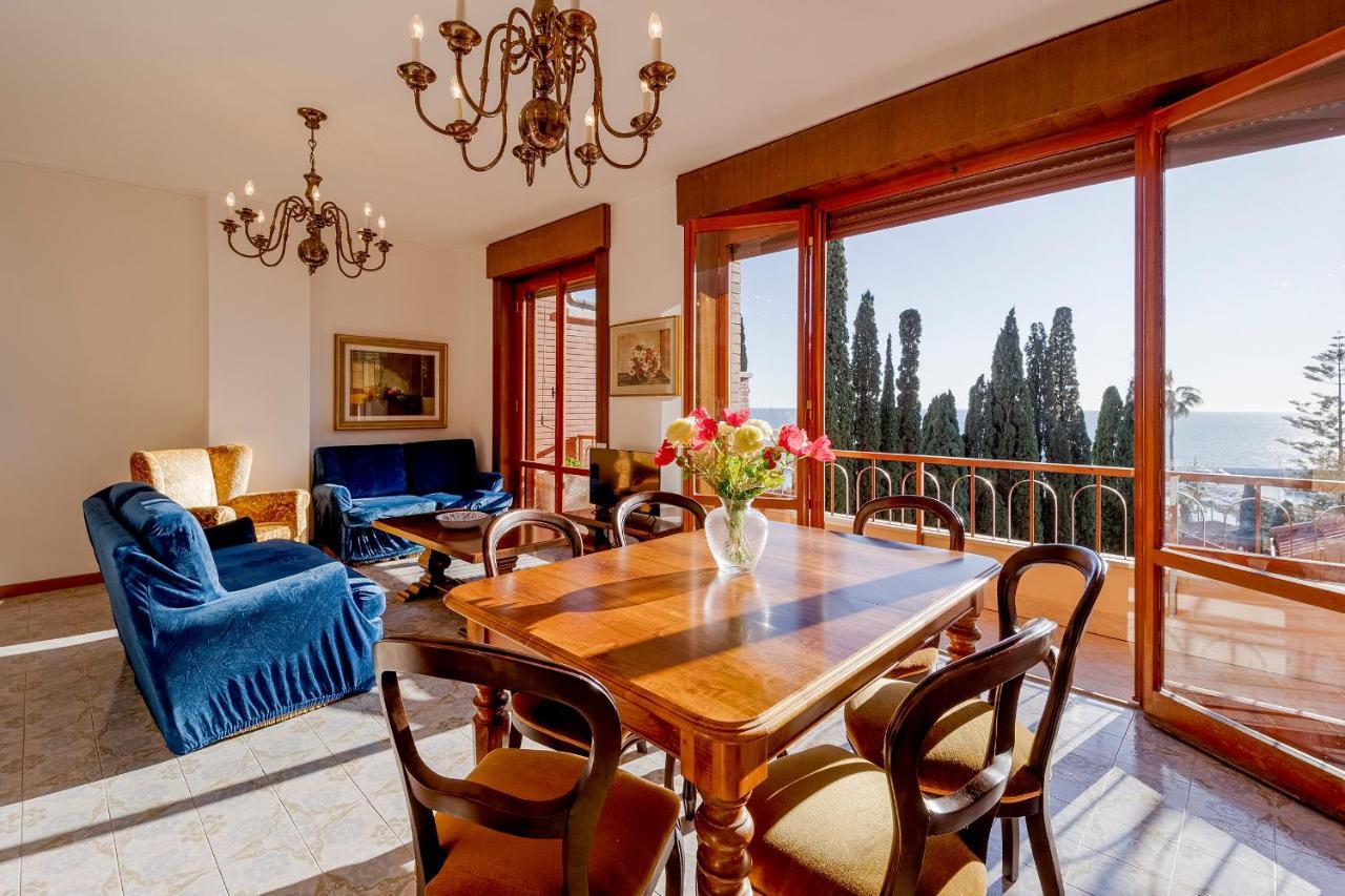 דירות סנרמו Portosole Attic - With Terrace And Private Parking מראה חיצוני תמונה