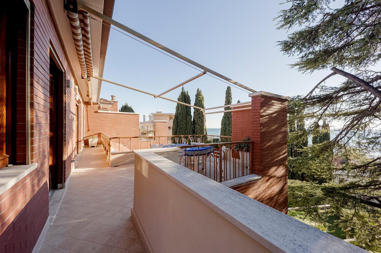 דירות סנרמו Portosole Attic - With Terrace And Private Parking מראה חיצוני תמונה